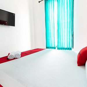 RedDoorz @ Jalan Dr Mansyur Medan 2